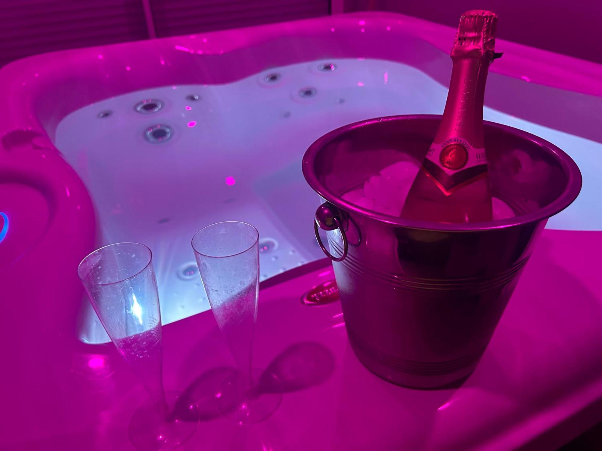 Vakantiehuis Jacuzzi Prive Arrivee Autonome Conflans-Sainte-Honorine